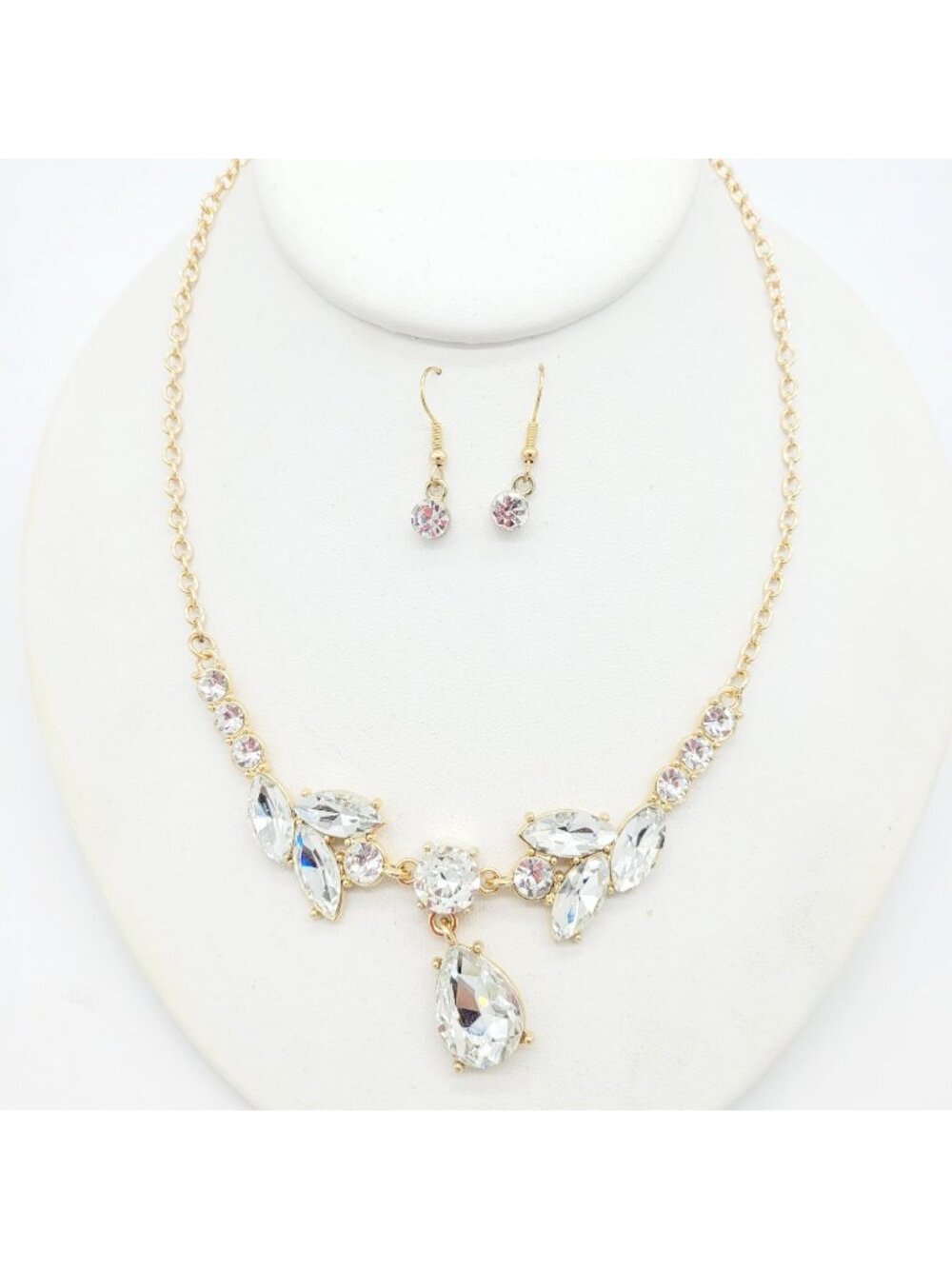 Gold Tone Rhinestone Statement Necklace & Earring Set Special Occasion 17"